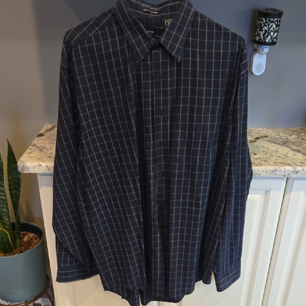 Arrow Men's Navy Button-Down Shirt with Gray Windowpane Checks LT 65/35 Poly-Ctn